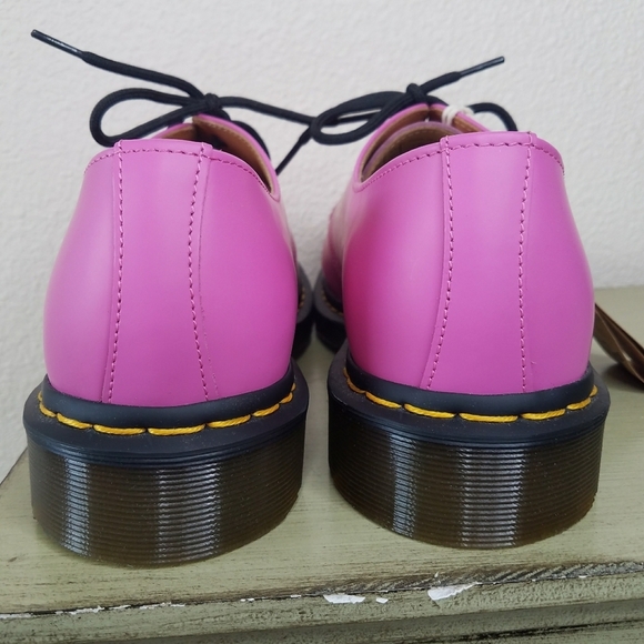 Dr. Martens Smooth Leather Oxfords in Thrift Pink main image 2